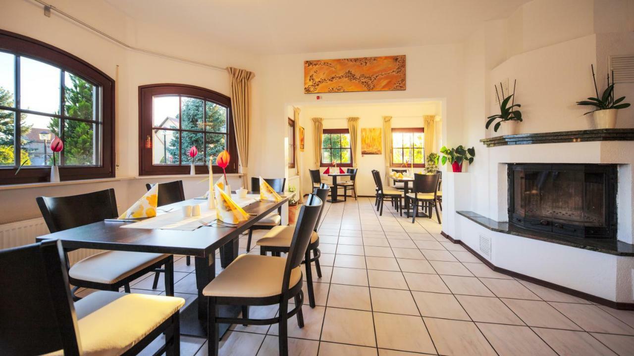 Lokal Genial Pension & Restaurant Beelitz Ngoại thất bức ảnh